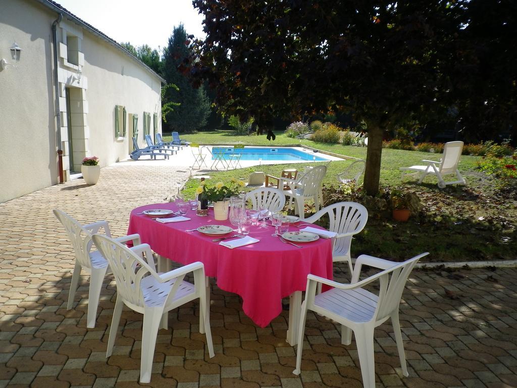 Logis Du Jacquelin Doussay Exterior photo