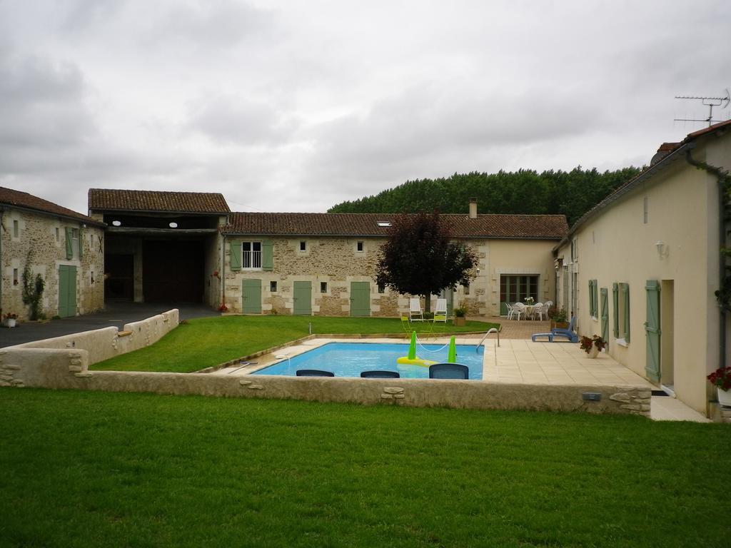 Logis Du Jacquelin Doussay Exterior photo